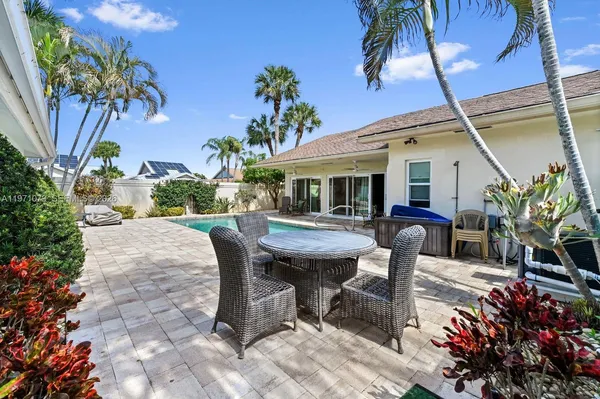 $1,035,000 | 334 Leeward Drive, Jupiter, FL 33477