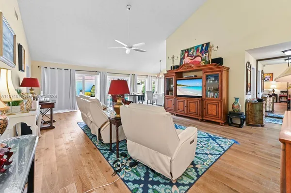 $1,035,000 | 334 Leeward Drive, Jupiter, FL 33477