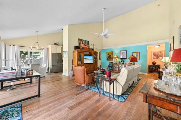 $1,035,000 | 334 Leeward Drive, Jupiter, FL 33477