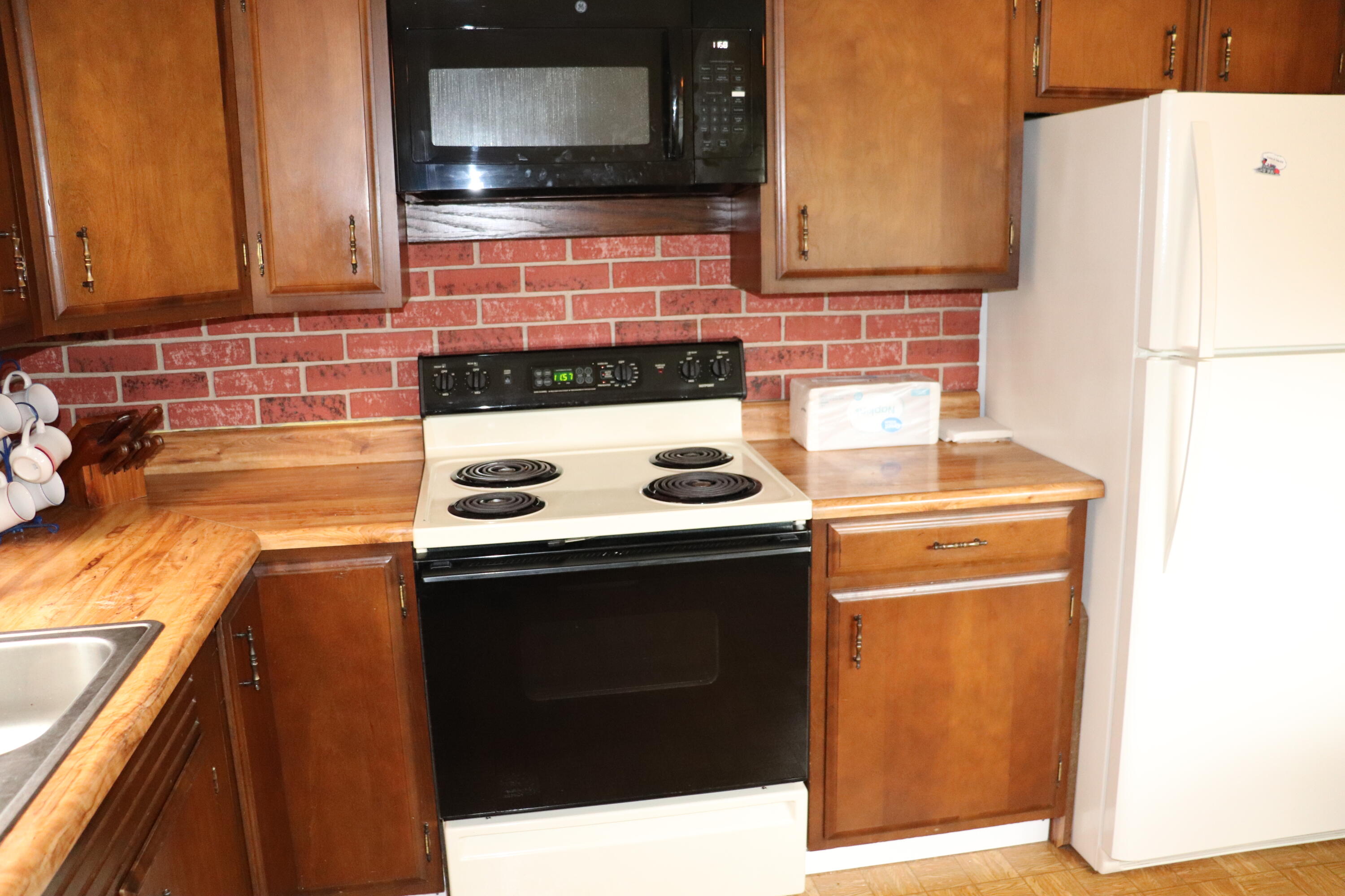 1192 Millvale Road Bucksport, ME 04416 - Photo 6 of 45 22