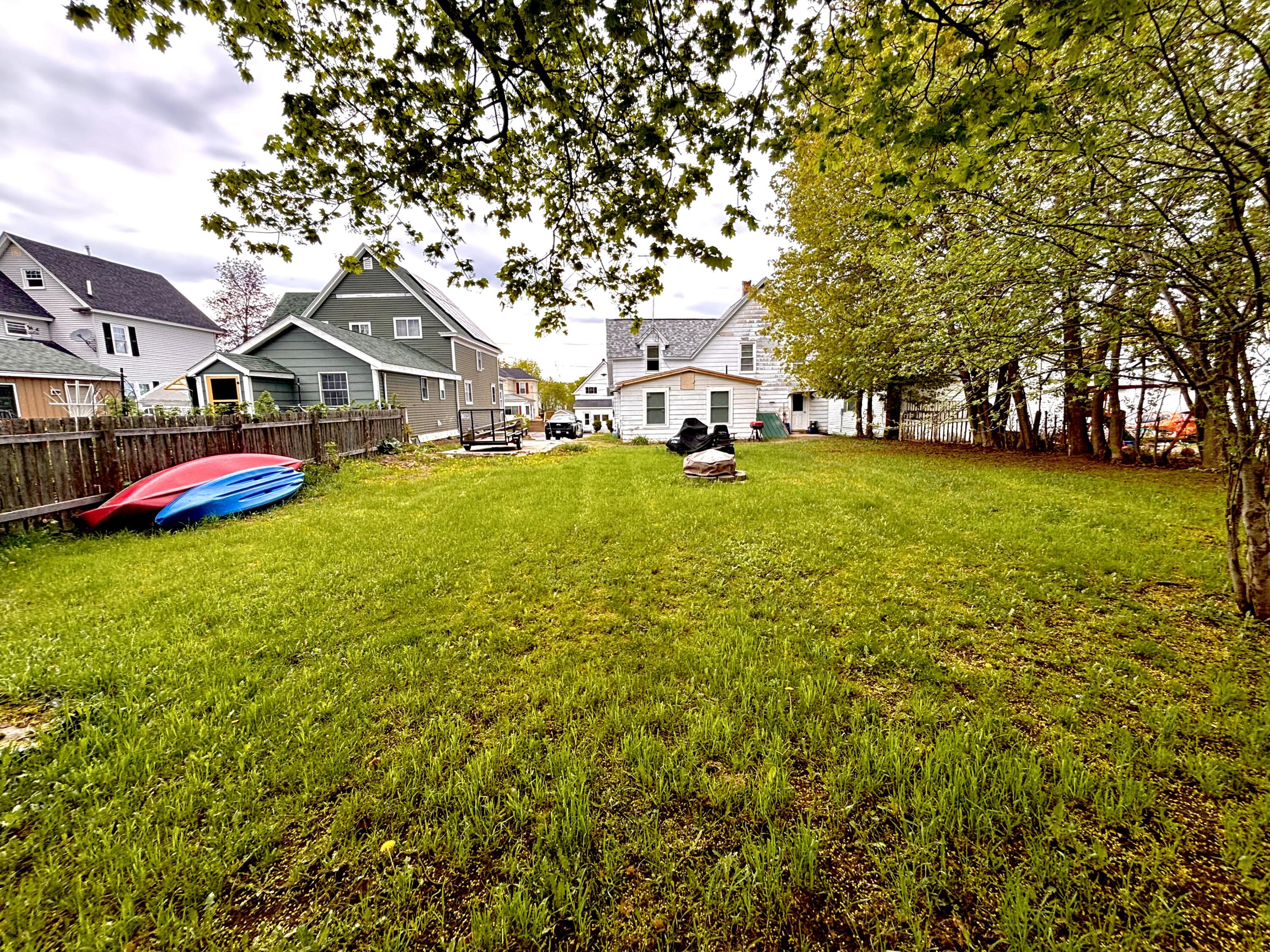 94 Lincoln Street Millinocket, ME 04462 - Photo 6 of 42 IMG_6149