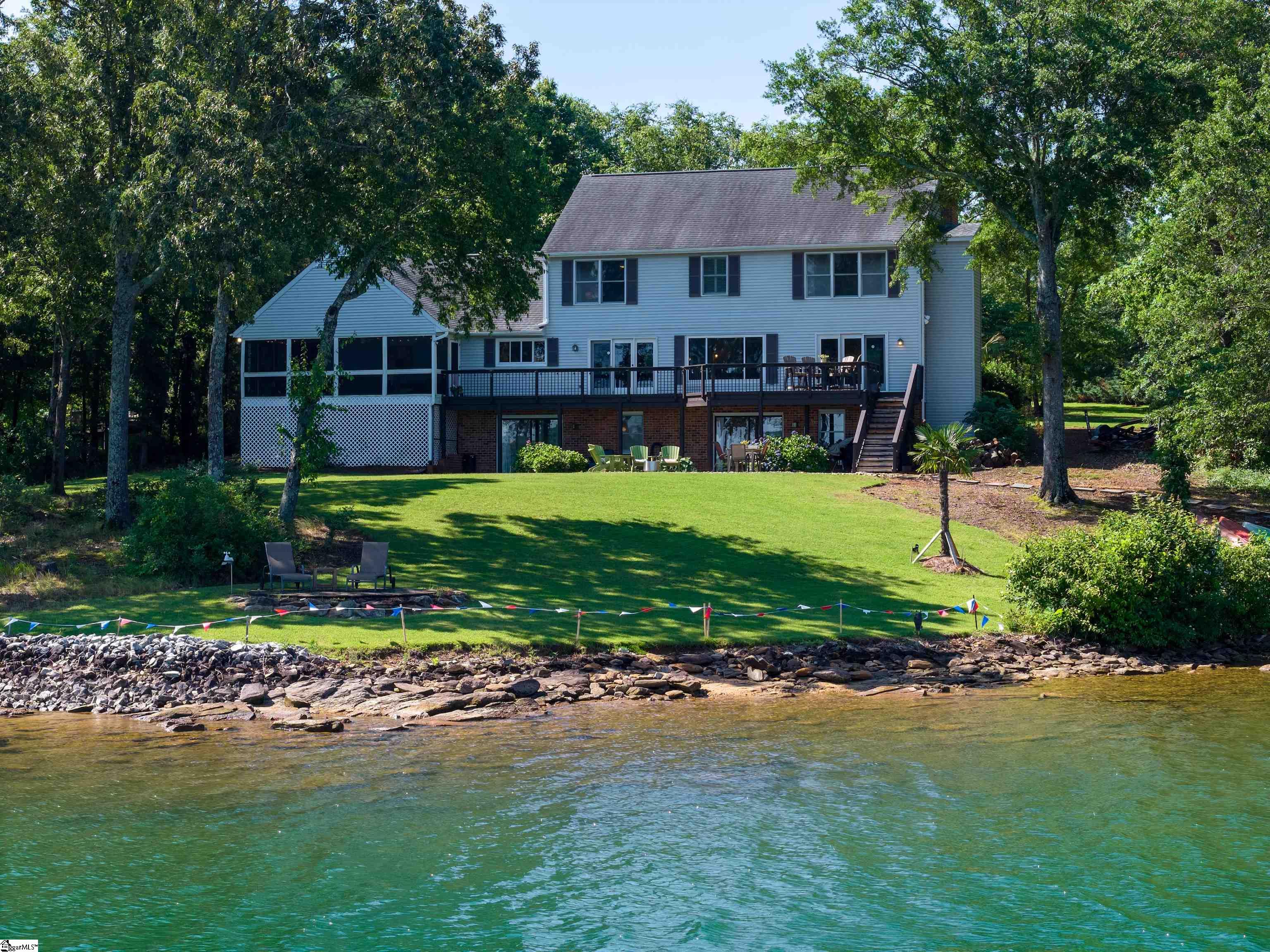 18184 Eagle Point Seneca, SC 29672 - Photo 4 of 50 Gallery Image 4