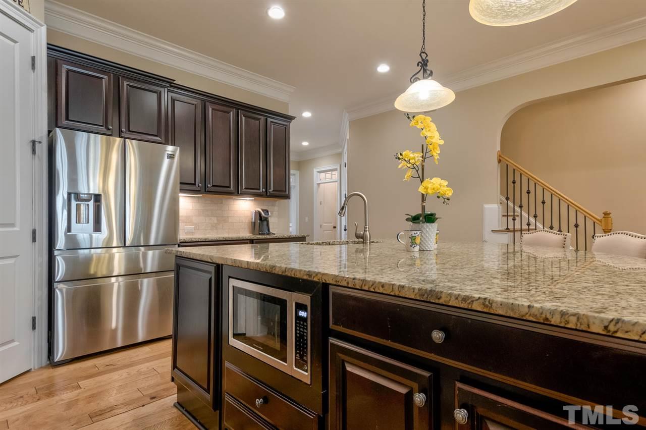 3803 Cottage Rose Lane Raleigh, NC 27612 - Photo 10 of 28