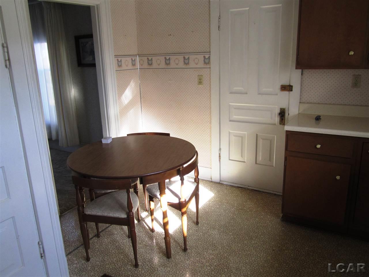 11791 Beecher Road Hudson, MI 49247 - Photo 7 of 15 Kitchen Eat-In