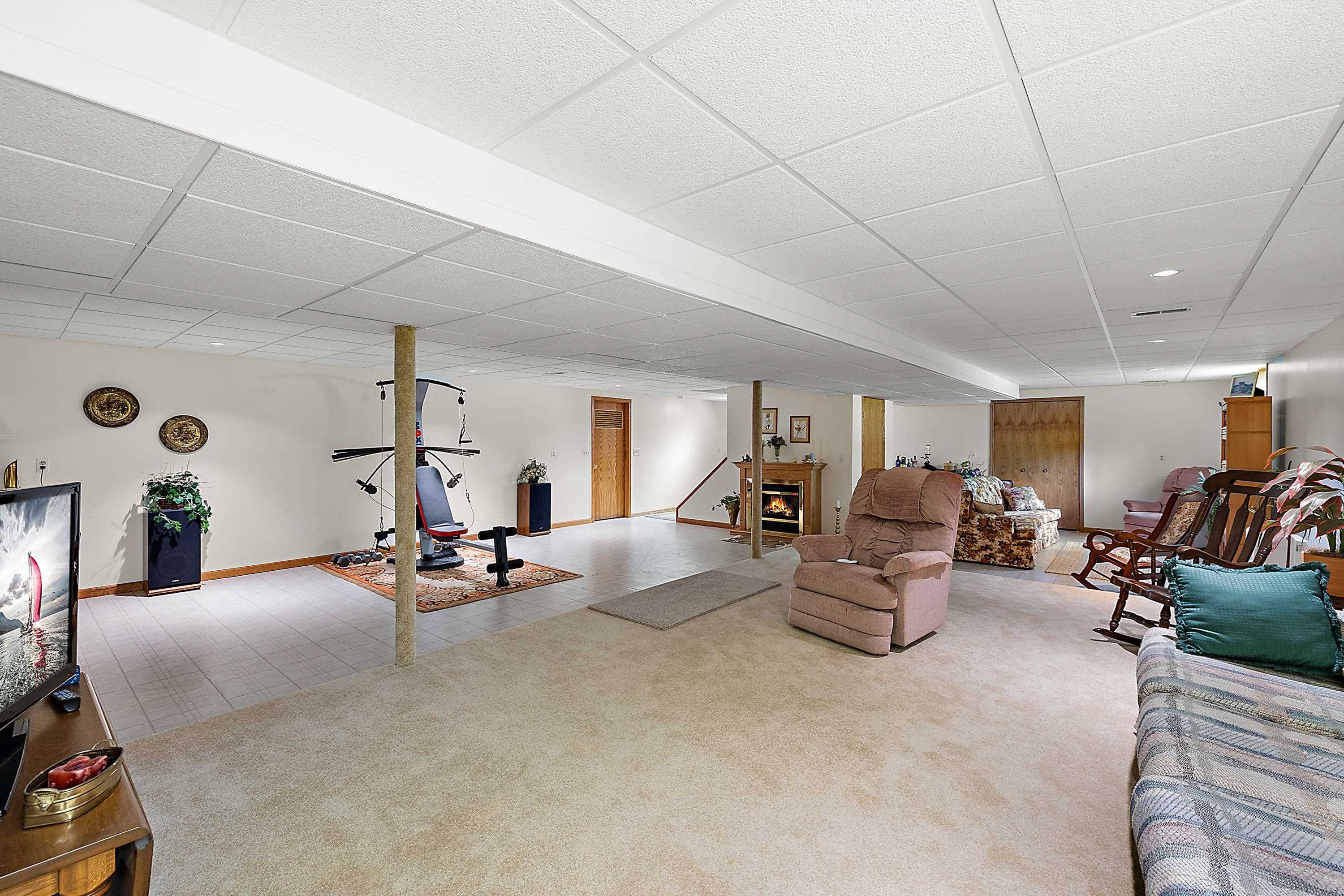 6870 Holland Road Algonac, MI 48001 - Photo 72 of 81 50151643-df6273bc-d815-4bce-b89c-b80f0fdd34e5.JPG