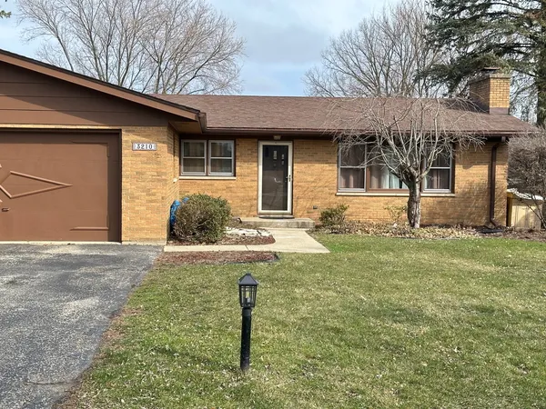$2,500 | 3210 Vista Terrace, McHenry, IL 60050