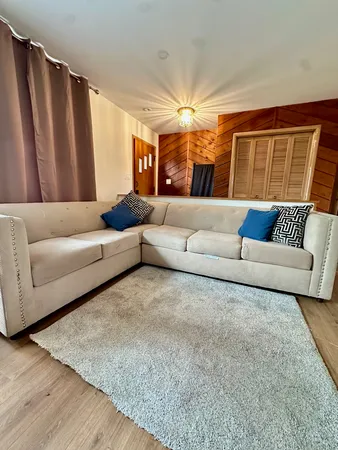 $2,500 | 3210 Vista Terrace, McHenry, IL 60050