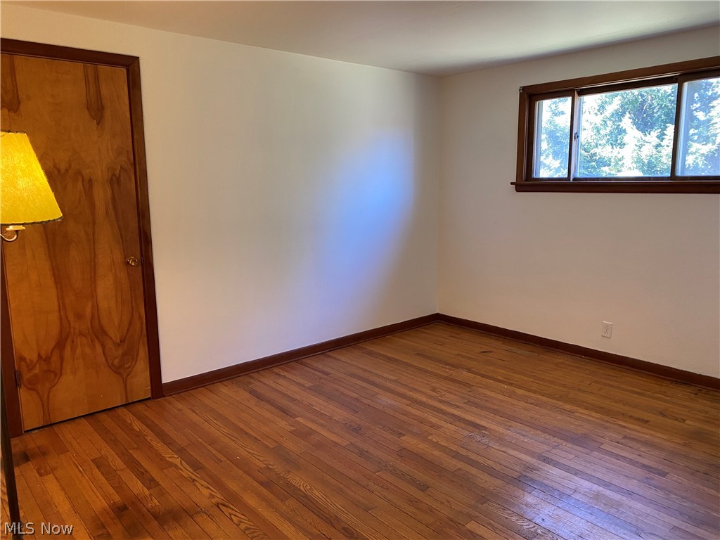 8115 Cumberland Road Southwest Bowerston, OH 44695 - Photo 9 of 22
