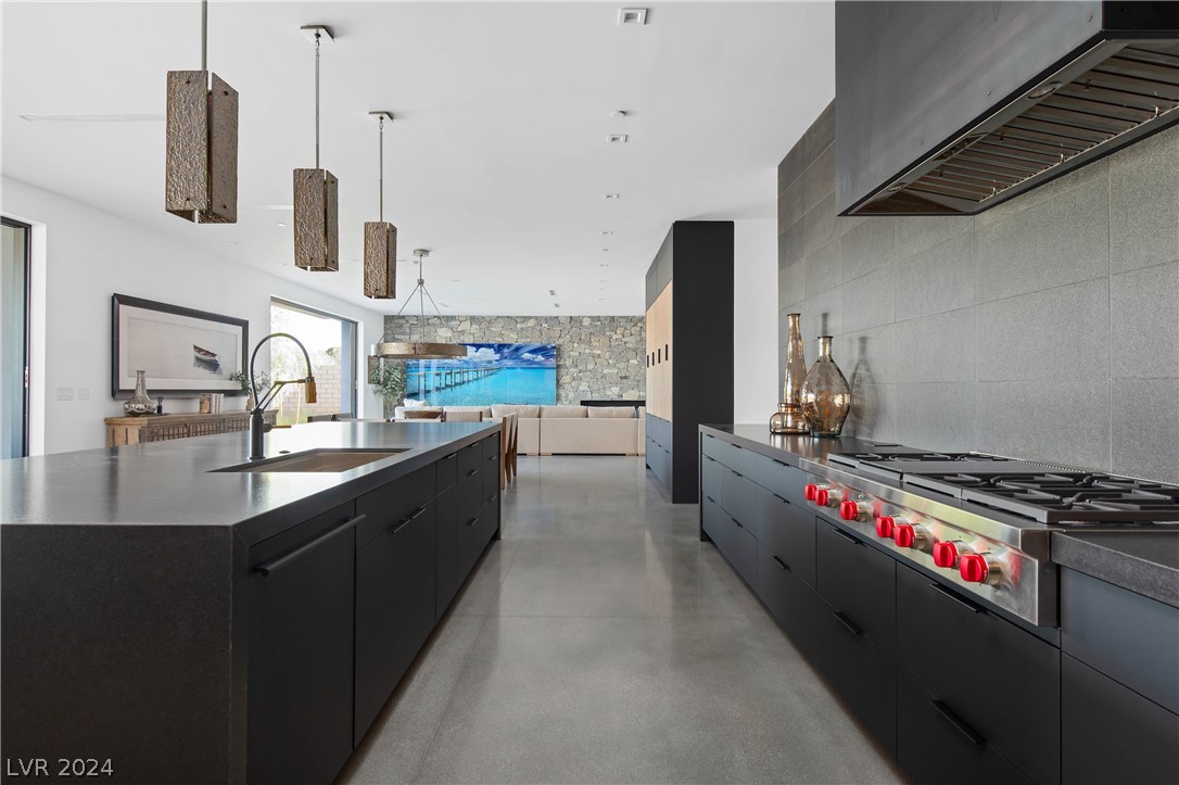 6876 Milos Road Las Vegas, NV 89118 - Photo 8 of 63 Gallery Image 8