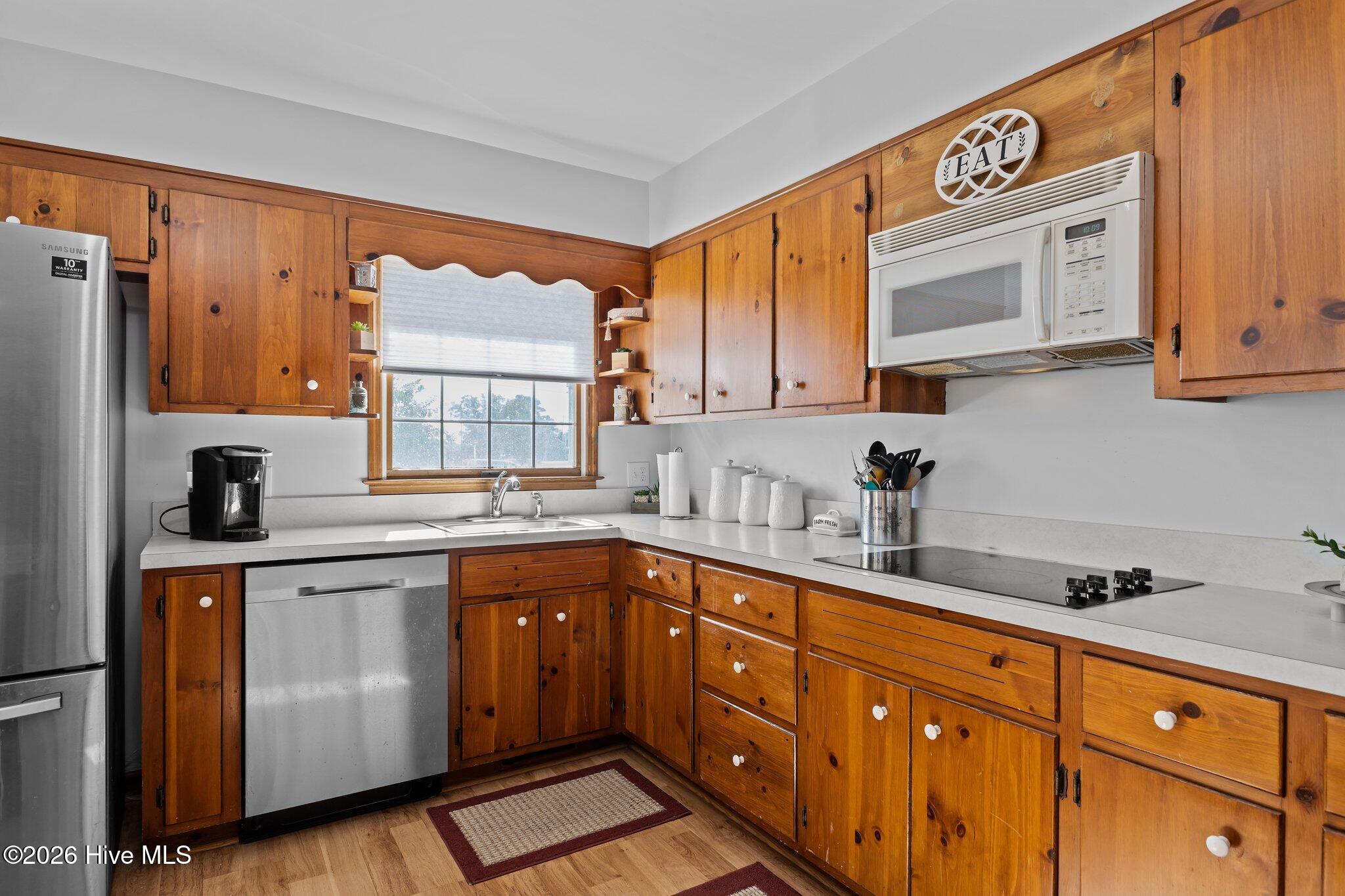 180 Wallace Road Beaufort, NC 28516 - Photo 13 of 45 Kitchen with new appliances