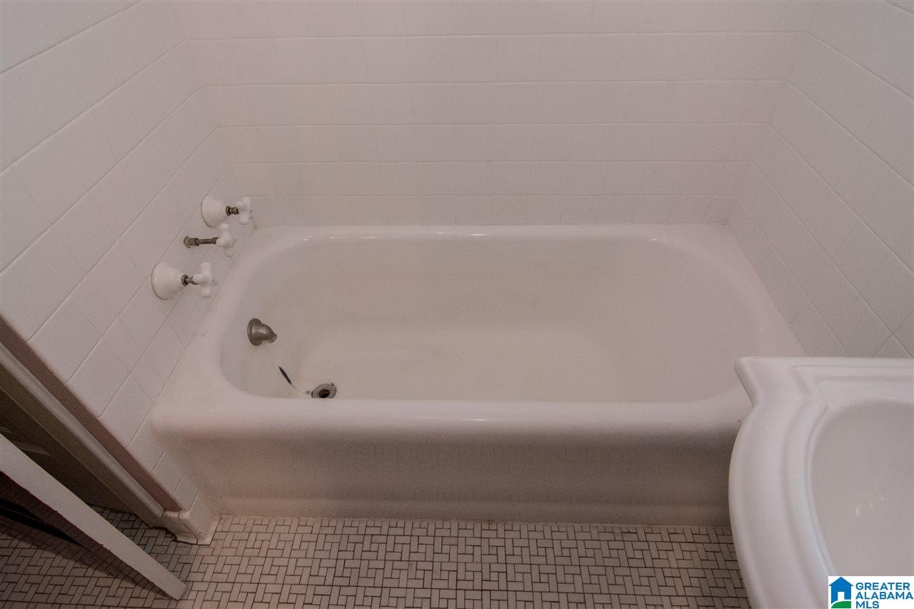 917 Shades Crest Road Birmingham, AL 35226 - Photo 36 of 50