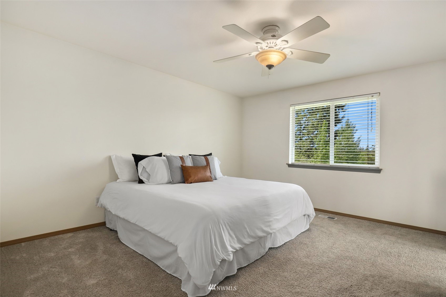 8416 49th Loop Southeast Olympia, WA 98513 - Photo 17 of 26 Gallery Image 17
