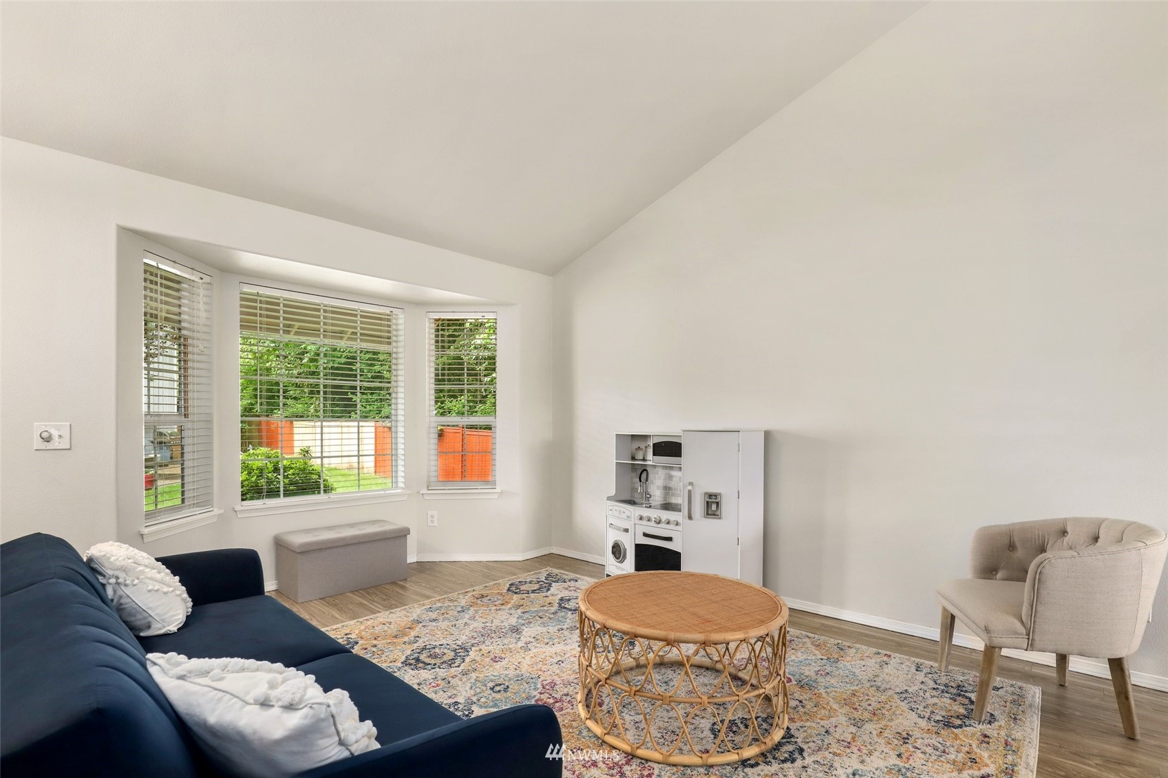 8416 49th Loop Southeast Olympia, WA 98513 - Photo 5 of 26 Gallery Image 5