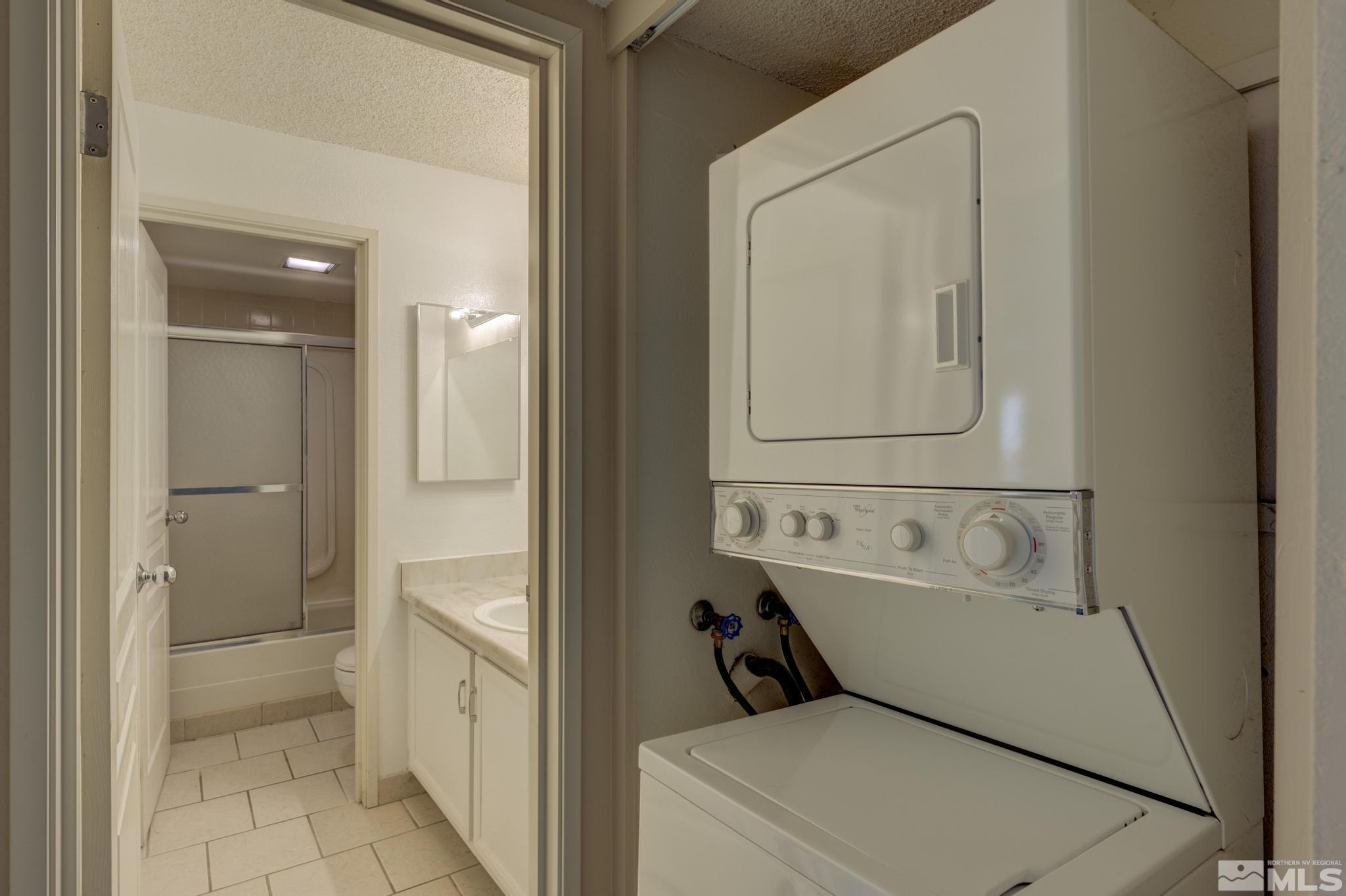 141 Vista Rafael Parkway Reno, NV 89503 - Photo 13 of 30 Photo 13