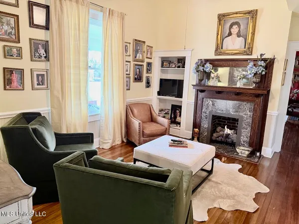 $649,900 | 521 Holland Avenue, Philadelphia, MS 39350