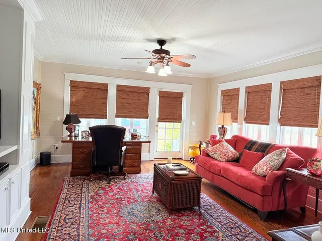 $649,900 | 521 Holland Avenue, Philadelphia, MS 39350