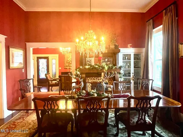 $649,900 | 521 Holland Avenue, Philadelphia, MS 39350