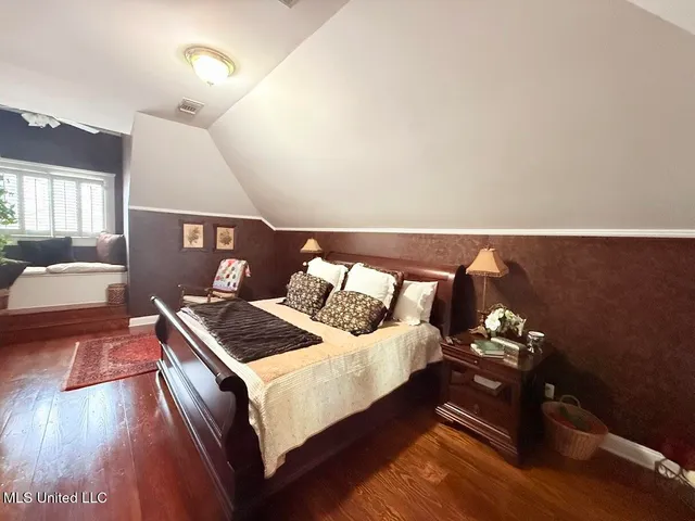 $649,900 | 521 Holland Avenue, Philadelphia, MS 39350