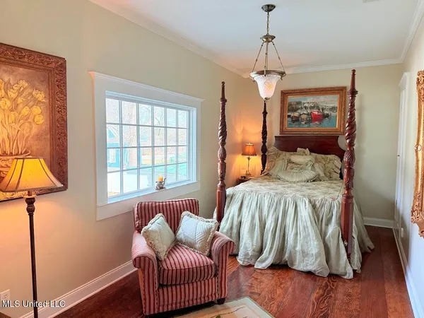 $649,900 | 521 Holland Avenue, Philadelphia, MS 39350