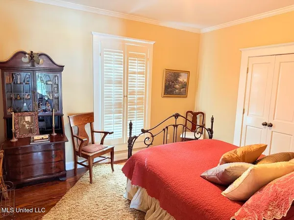 $649,900 | 521 Holland Avenue, Philadelphia, MS 39350