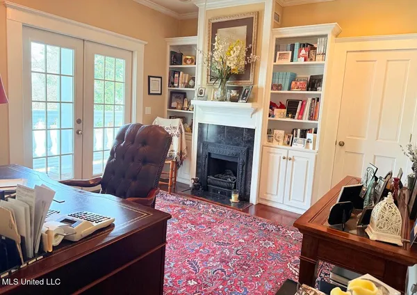 $649,900 | 521 Holland Avenue, Philadelphia, MS 39350