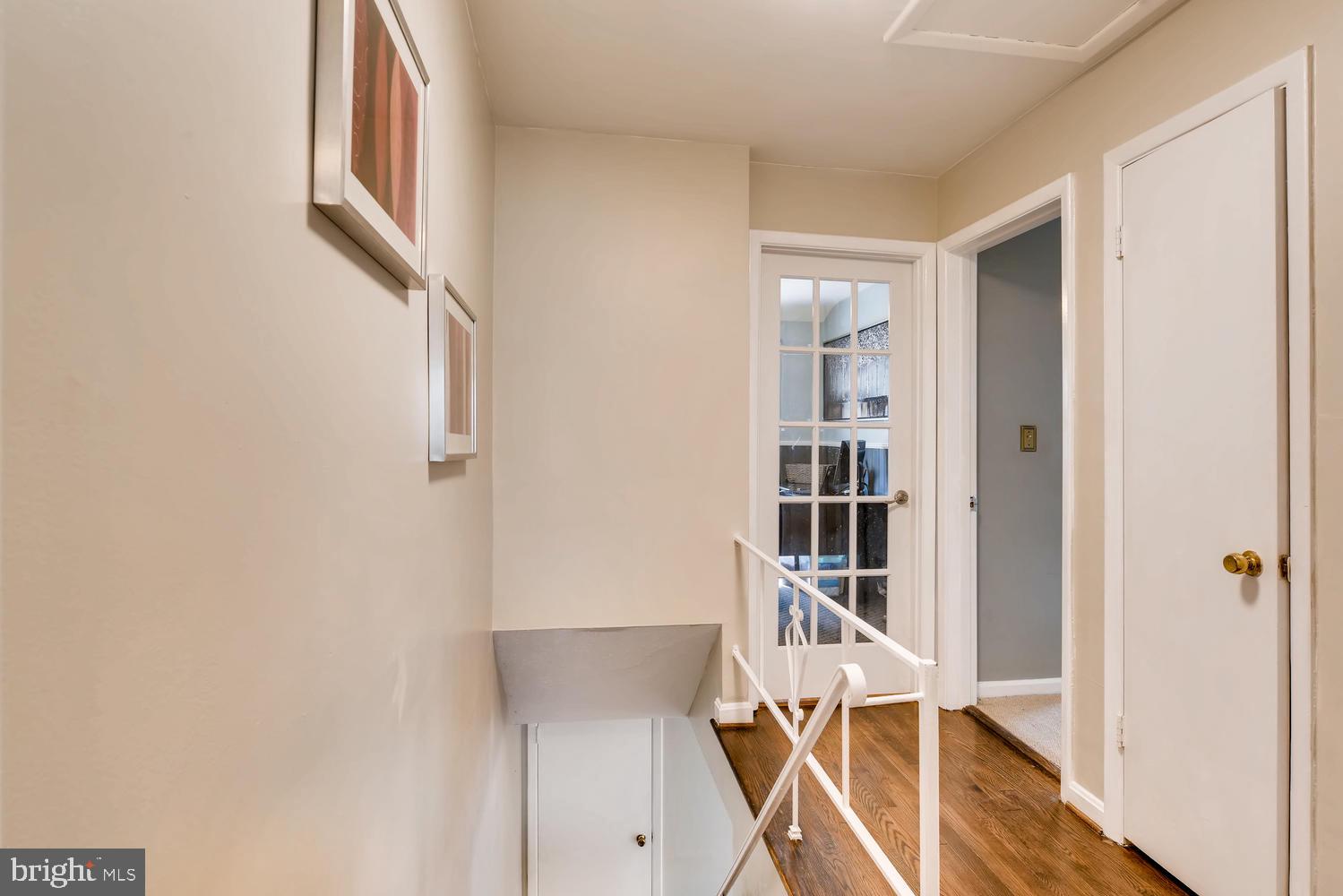 6803 Barnett Road Baltimore, MD 21239 - Photo 21 of 28 HALLWAY