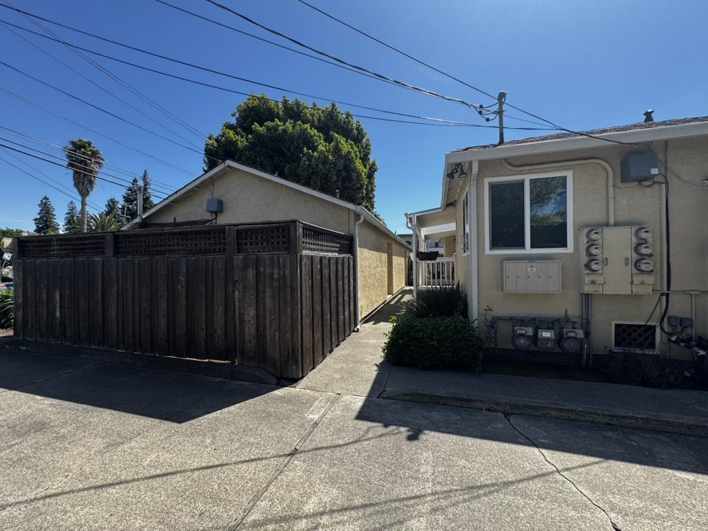 26047 Gading Road Hayward, CA 94544 - Photo 18 of 83