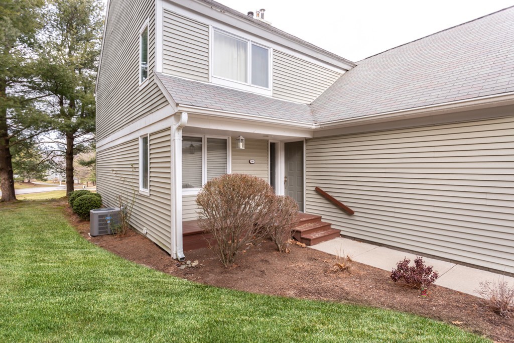 94 Stone Ridge Road, Unit 94 Franklin, MA 02038 - Photo 2 of 40 Gallery Image 2