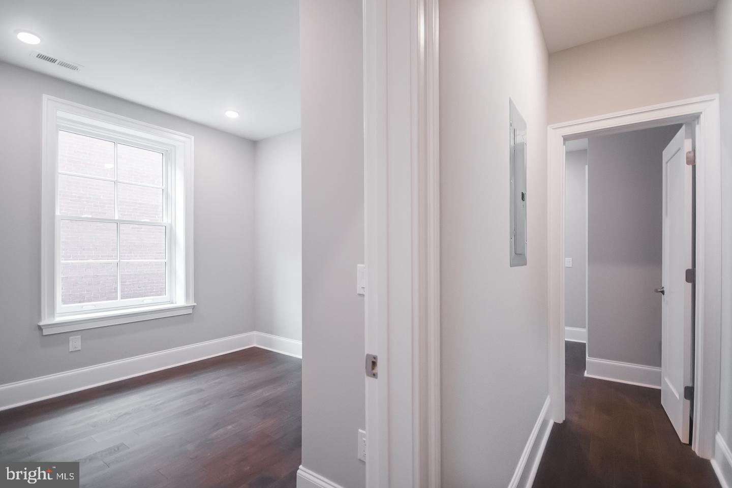 2010 Walnut Street, Unit 203 Philadelphia, PA 19103 - Photo 3 of 19