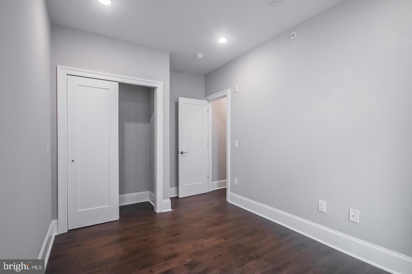 2010 Walnut Street, Unit 203 Philadelphia, PA 19103 - Photo 4 of 19