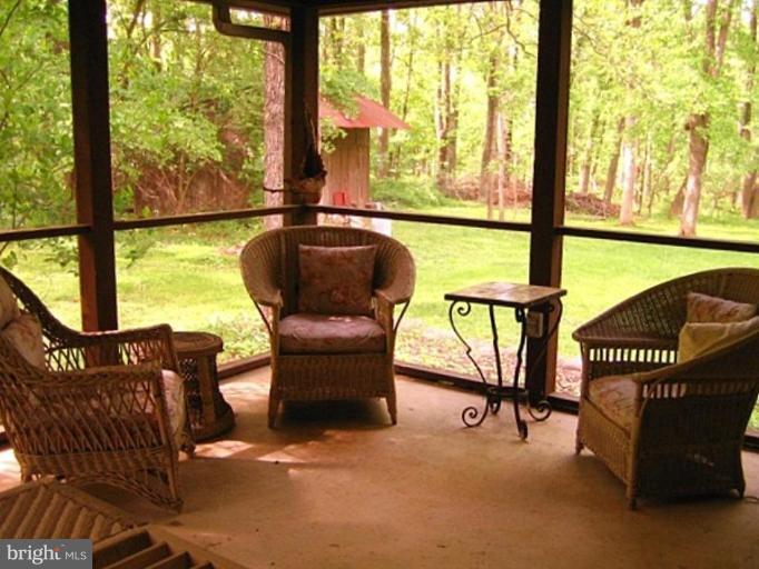 15696 Edgegrove Road Purcellville, VA 20132 - Photo 10 of 14 Screened-in Porch
