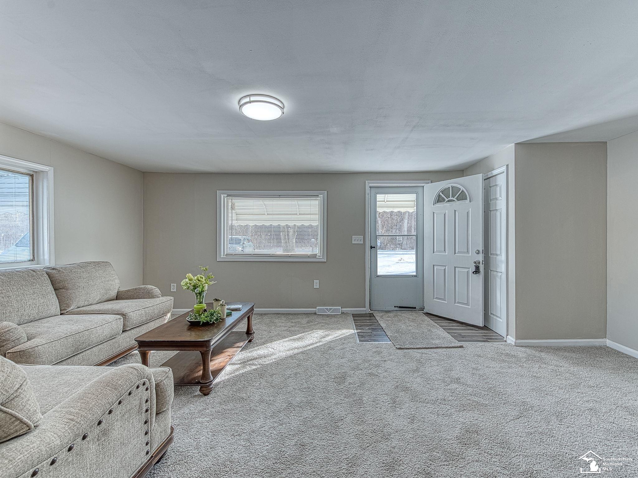 19106 Sylvia Road Romulus, MI 48174 - Photo 5 of 29 50174909-1fdaca1e-4824-4c05-9a2e-f761028182c4.JPG