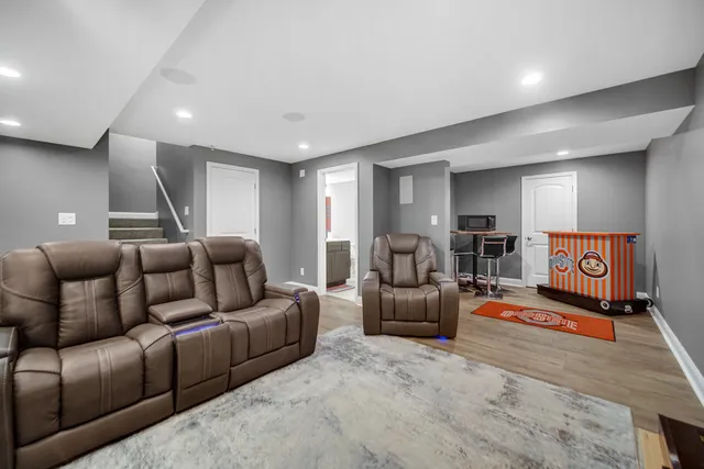 a view of a back yard of the house