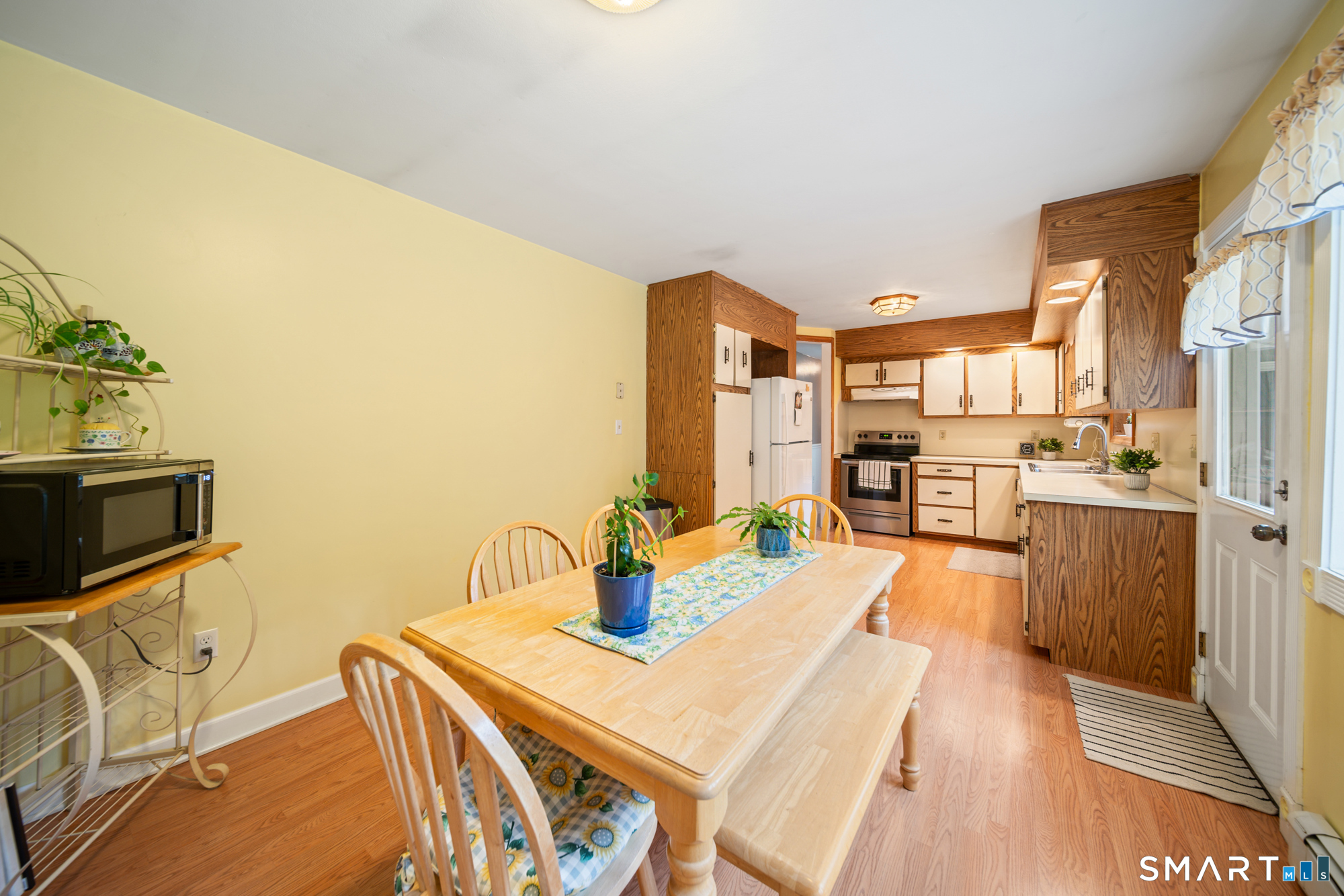 137 Maple Hill Road Naugatuck, CT 06770 - Photo 8 of 40 Gallery Image 8