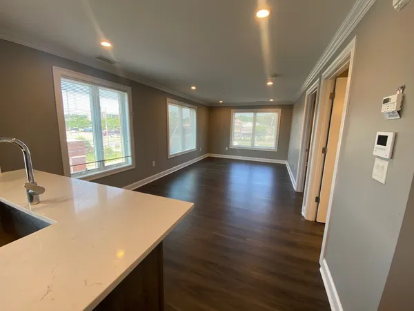 $2,750 | 918 Providence Highway, Unit 204, Dedham, MA 02026