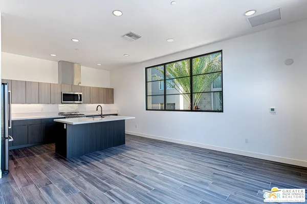 $4,374 | 111 North Palm Canyon Drive, Unit 201, Palm Springs, CA 92262