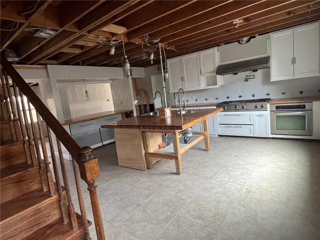 $399,000 | 200 Macque Drive, Harahan, LA 70123