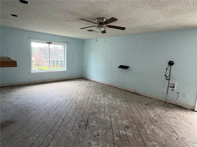 $399,000 | 200 Macque Drive, Harahan, LA 70123