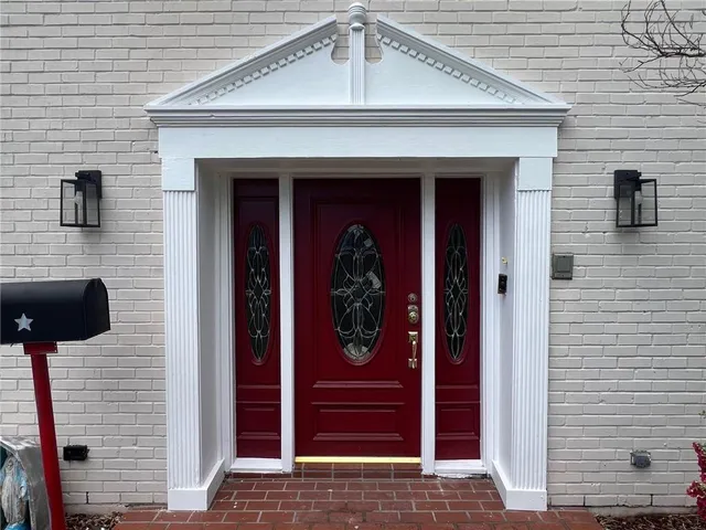 $399,000 | 200 Macque Drive, Harahan, LA 70123