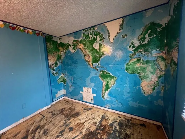 $399,000 | 200 Macque Drive, Harahan, LA 70123