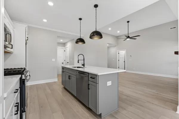 $424,900 | 622 Woodrush Drive, Clarksville, TN 37040