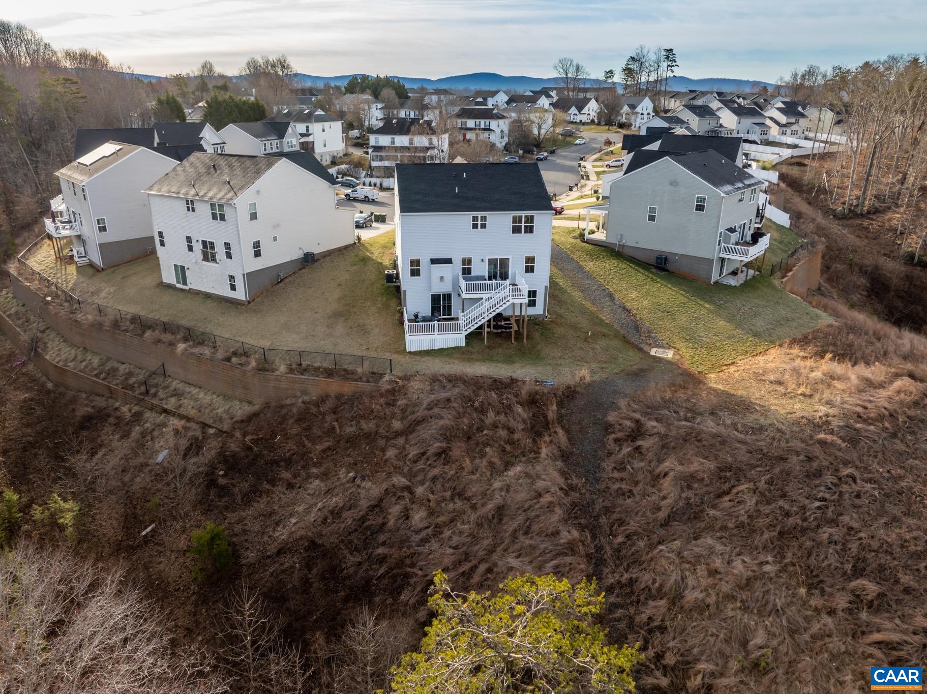 4585 Sunset Drive Charlottesville, VA 22911 - Photo 9 of 70