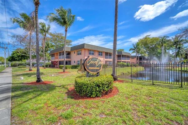 $2,200 | 770 Southeast 2nd Avenue, Unit B216, Deerfield Beach, FL 33441