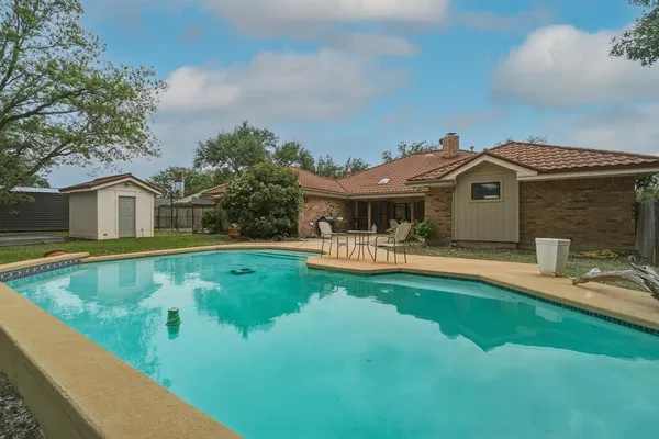 $369,900 | 2618 Woodlake Drive, Abilene, TX 79606