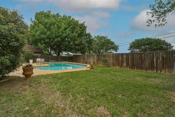 $369,900 | 2618 Woodlake Drive, Abilene, TX 79606