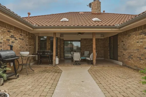 $369,900 | 2618 Woodlake Drive, Abilene, TX 79606