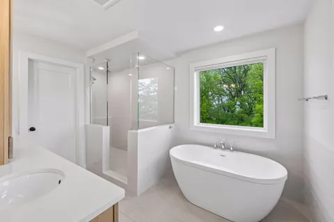 $1,075,000 | 5310 Scenic Loop Run, Chaska, MN 55318