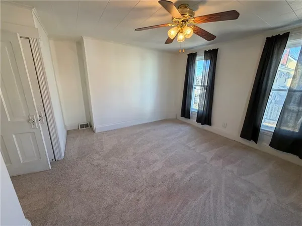 $1,150 | 433 New York Avenue, Unit REAR, Rochester, PA 15074
