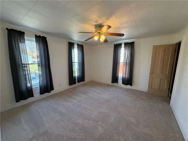 $1,150 | 433 New York Avenue, Unit REAR, Rochester, PA 15074