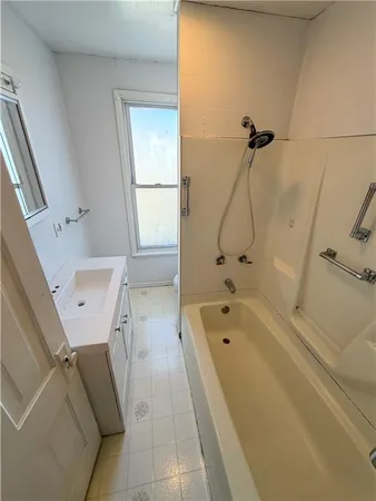 $1,150 | 433 New York Avenue, Unit REAR, Rochester, PA 15074